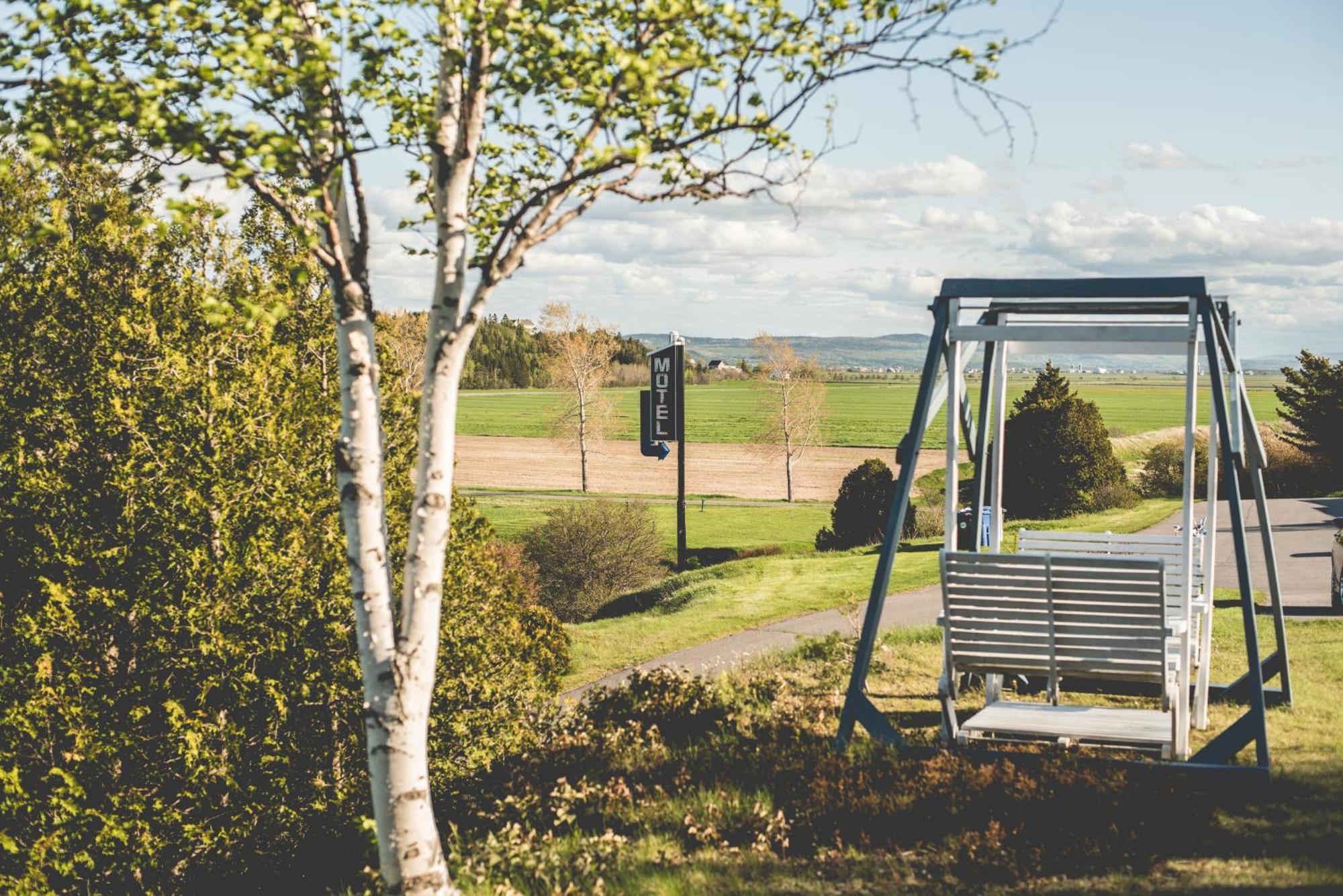 Motel Cap Blanc Камураска Екстериор снимка