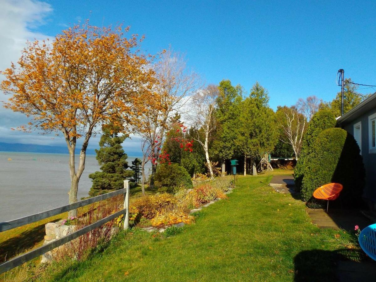 Motel Cap Blanc Камураска Екстериор снимка